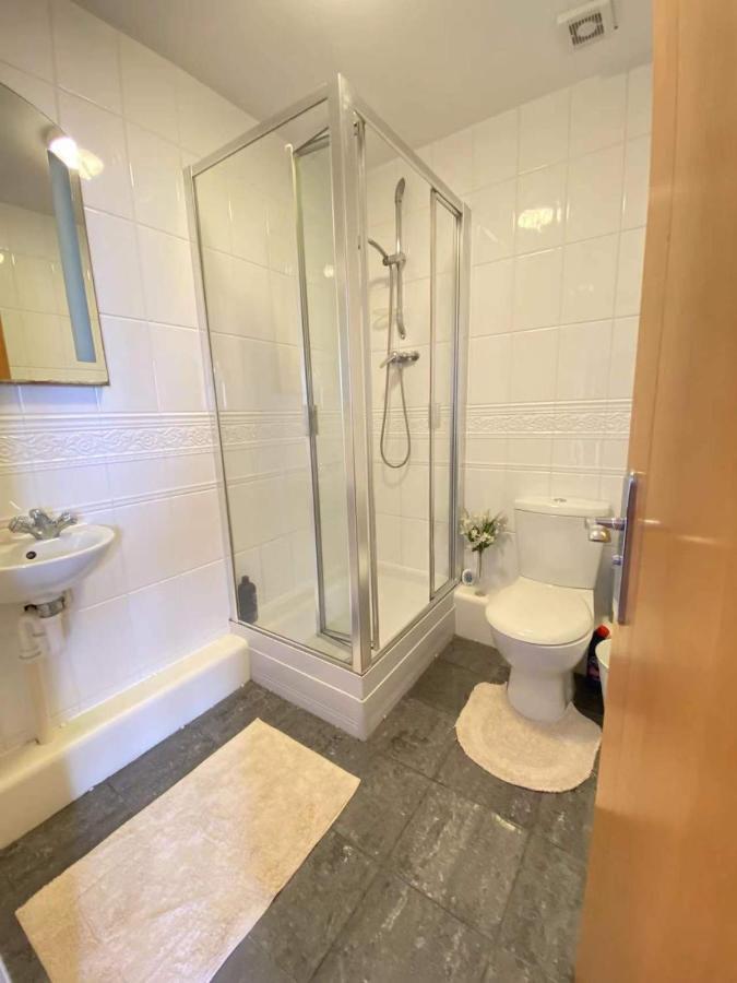 Beach Front Apt With Stunning Sea View Swansea Zewnętrze zdjęcie